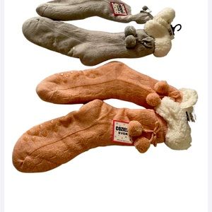 Long fleece curly socks with grips bottom